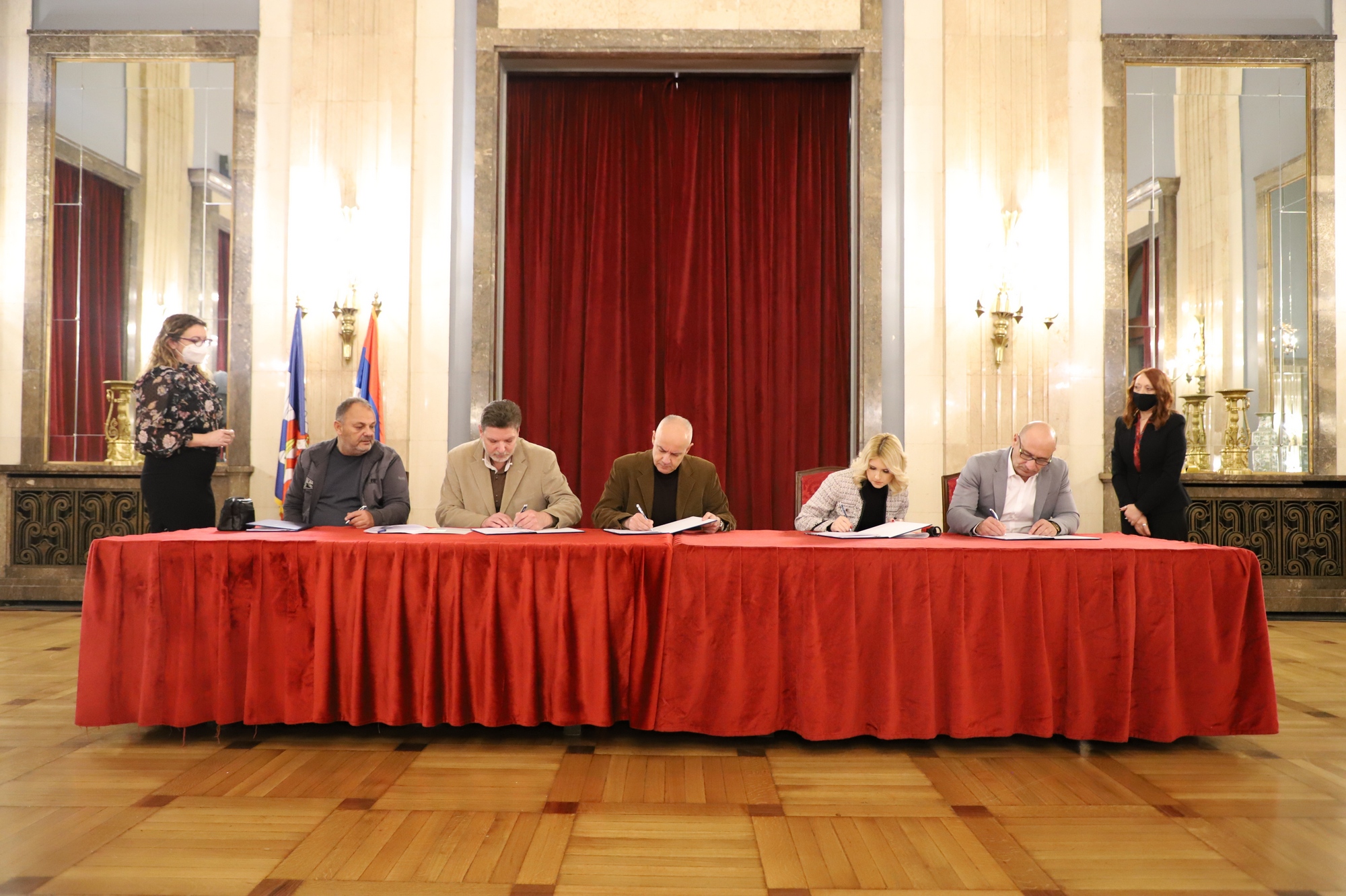 Потписан Посебан колективни уговор за јавна предузећа у комунално стамбеној делатности на територији града Београда